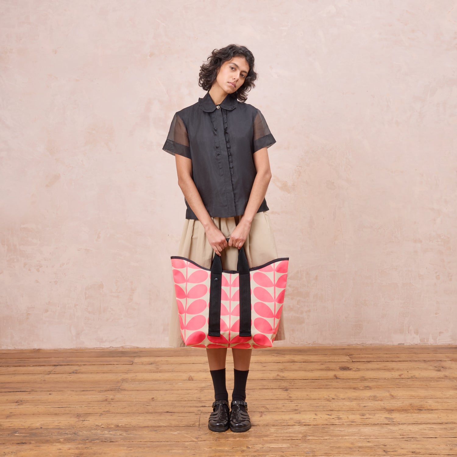 Carryall Basic Tote - Solid Stem Neon Pink