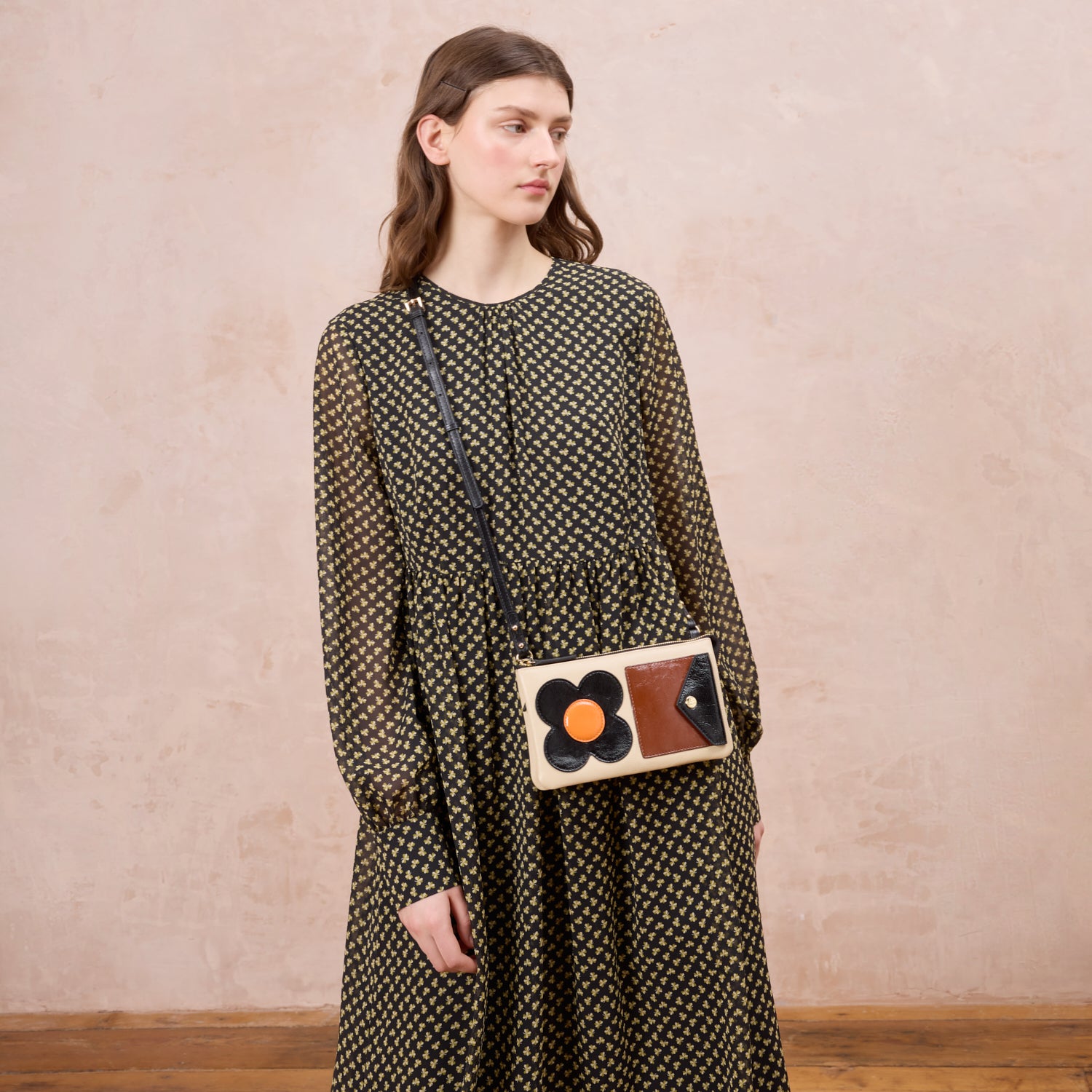 Folio Crossbody - Flower Applique Multi