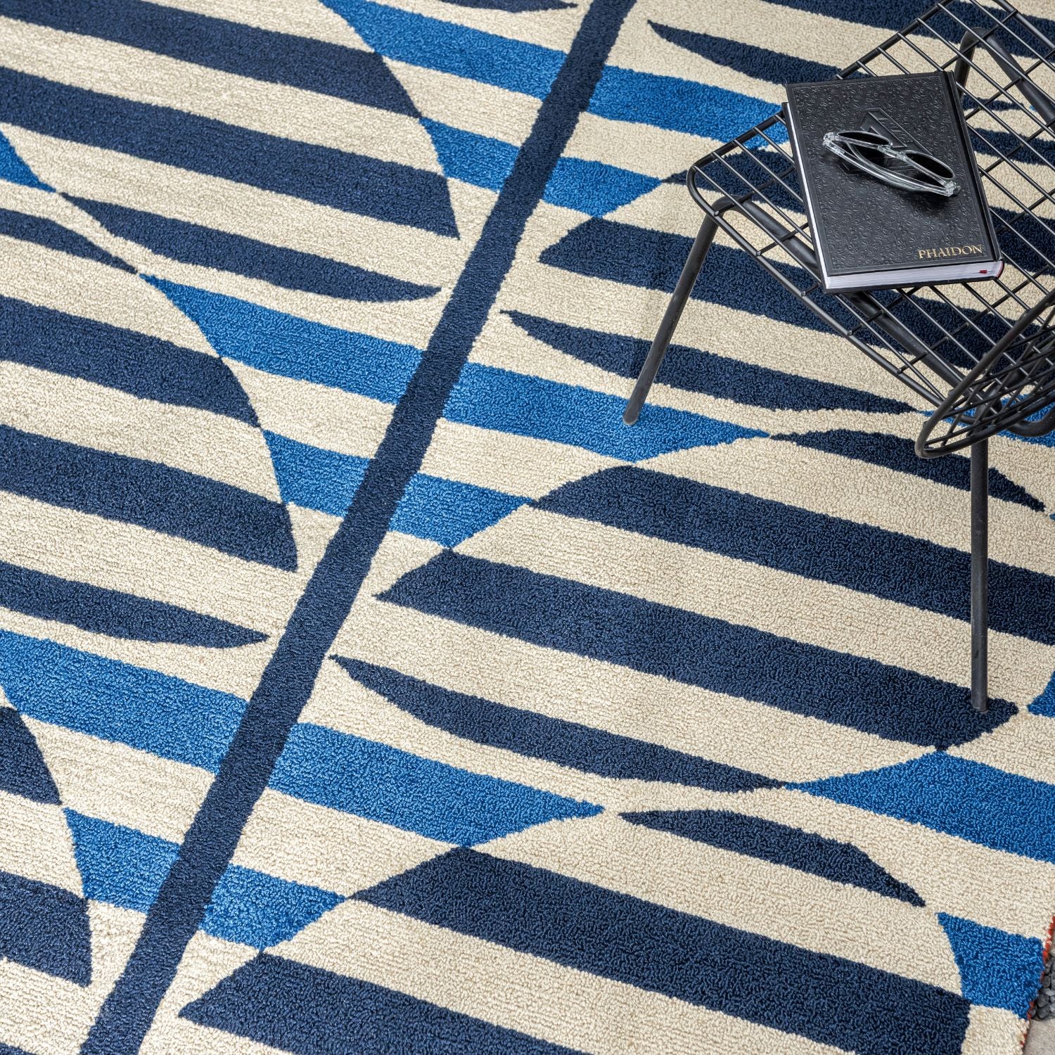 Stripy Stem Outdoor Rug - Azure