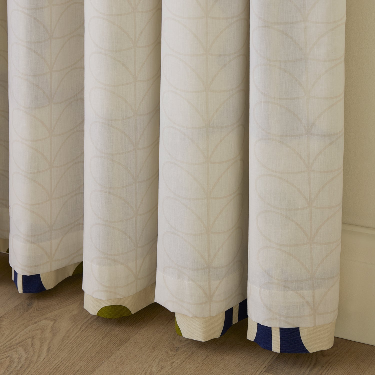 Abacus Flower Lined Eyelet Curtains - Navy