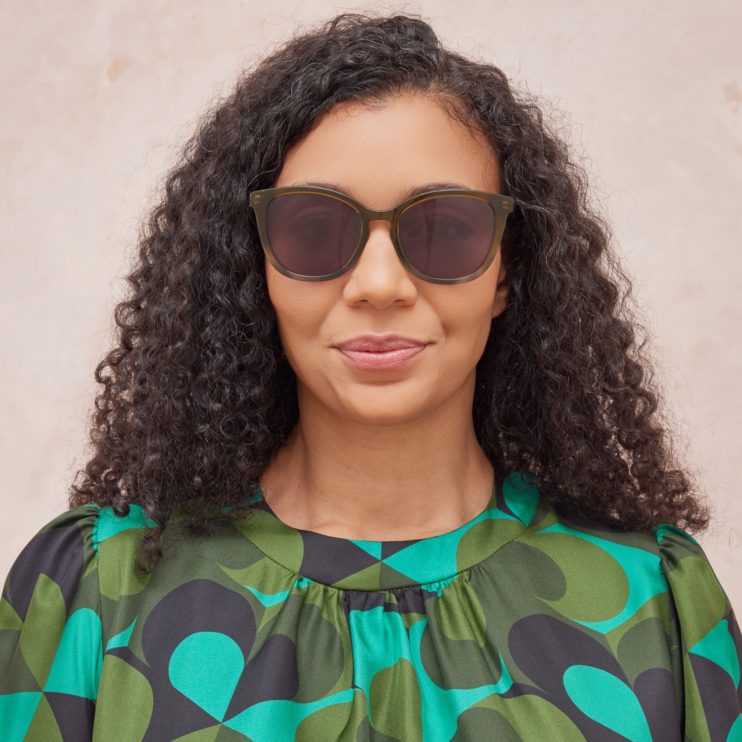 Magnolia Sunglasses - Olive & Linear Stem