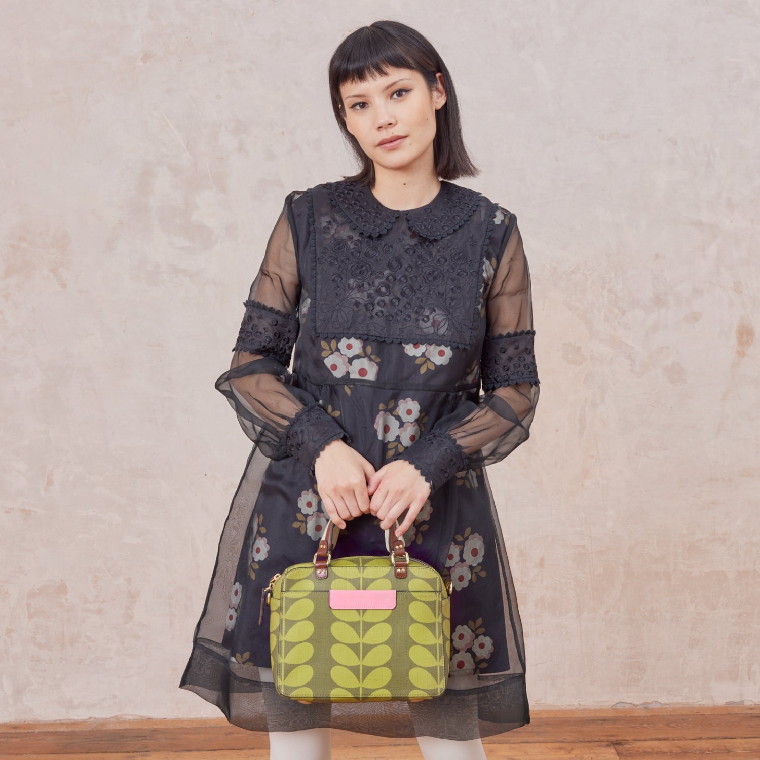 Block Medium Handbag - Solid Stem Olive